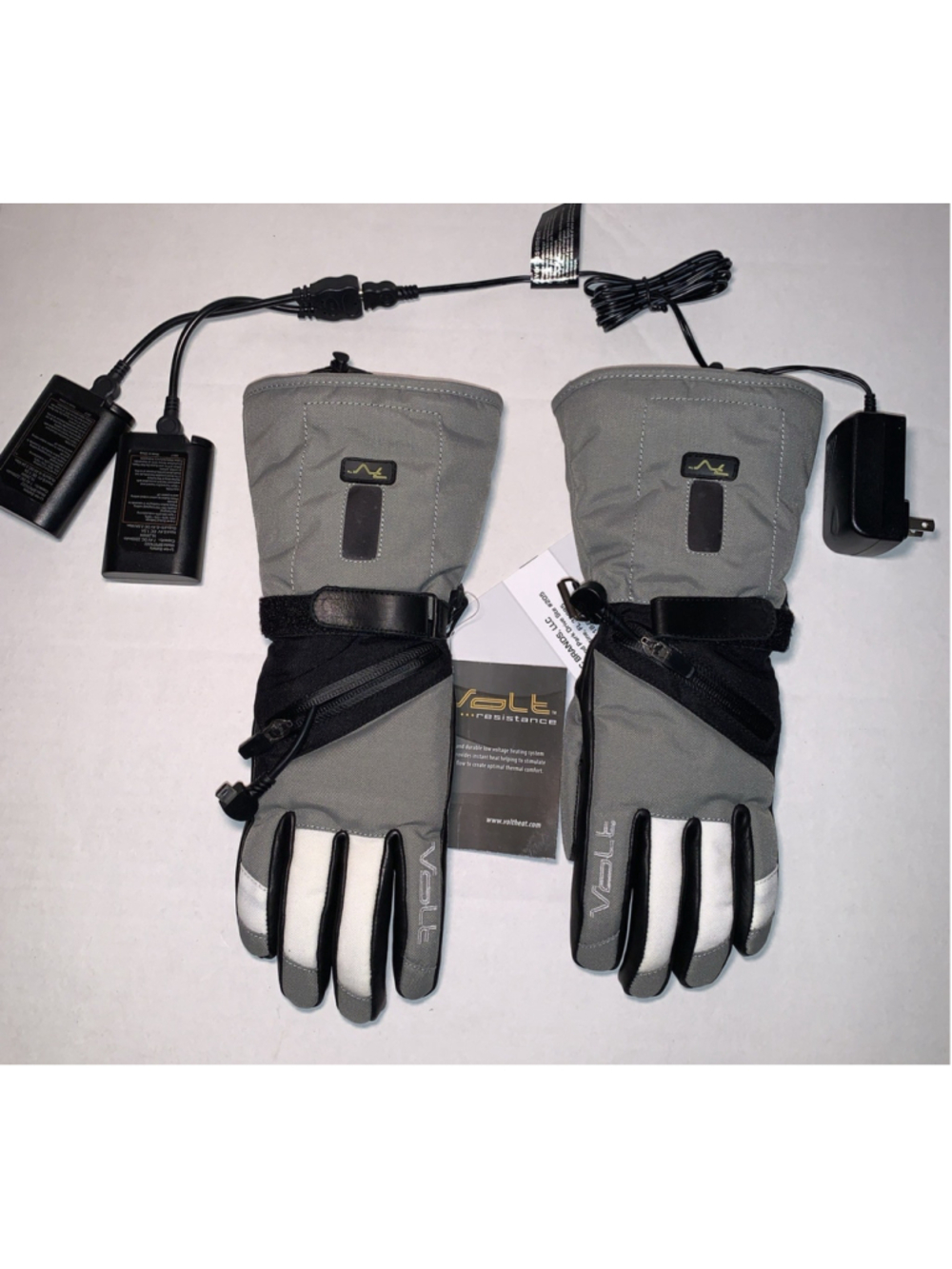 Volt Resistance Womens Battery Heated Gloves With Rechargeable Batteries NWT